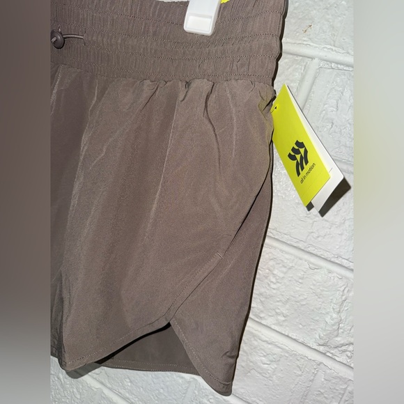 NWT ALL IN MOTION Women's High-Rise Flex Shorts XL ✨ - Picture 9 of 11